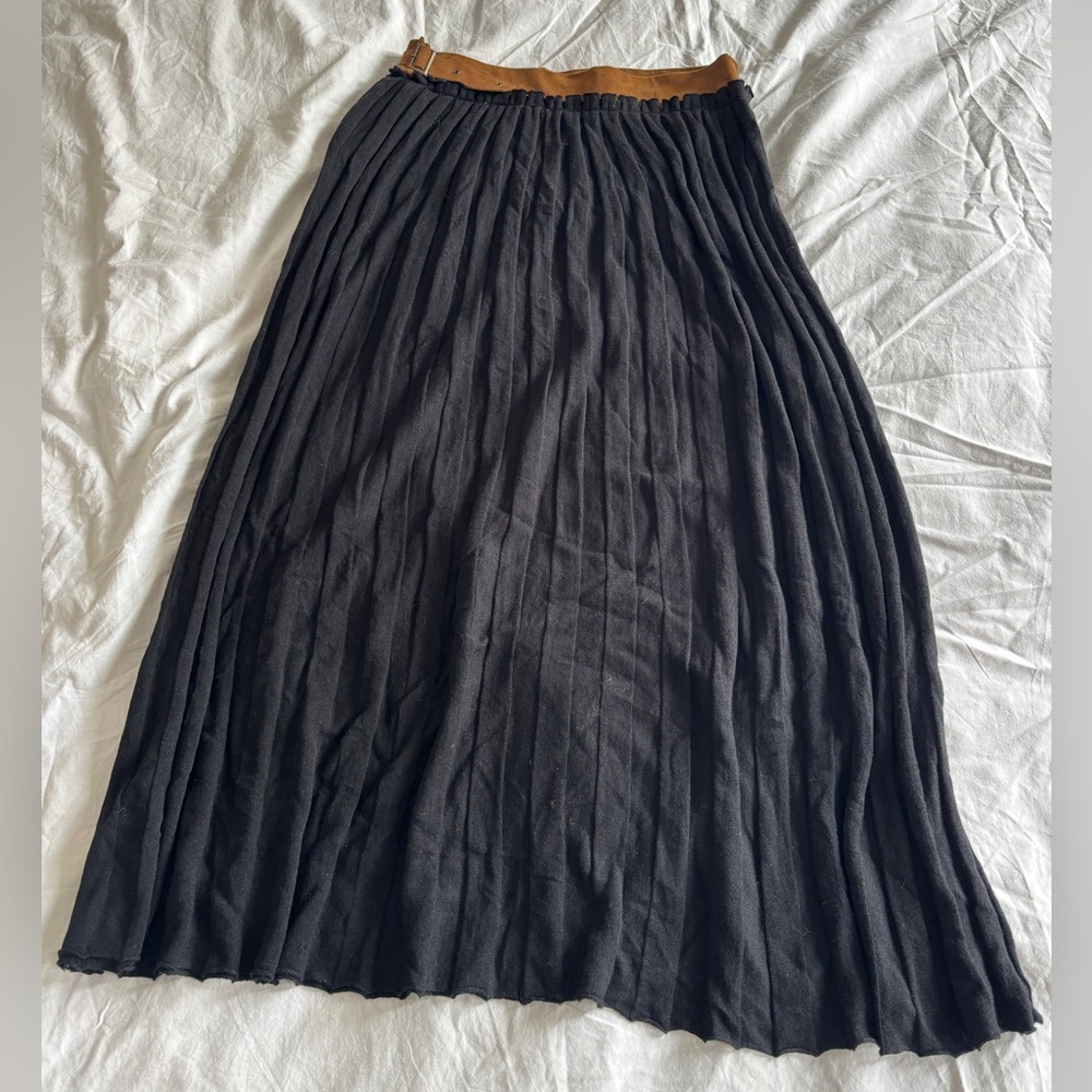 Black Knit Pleated Skirt with Suede Waistband